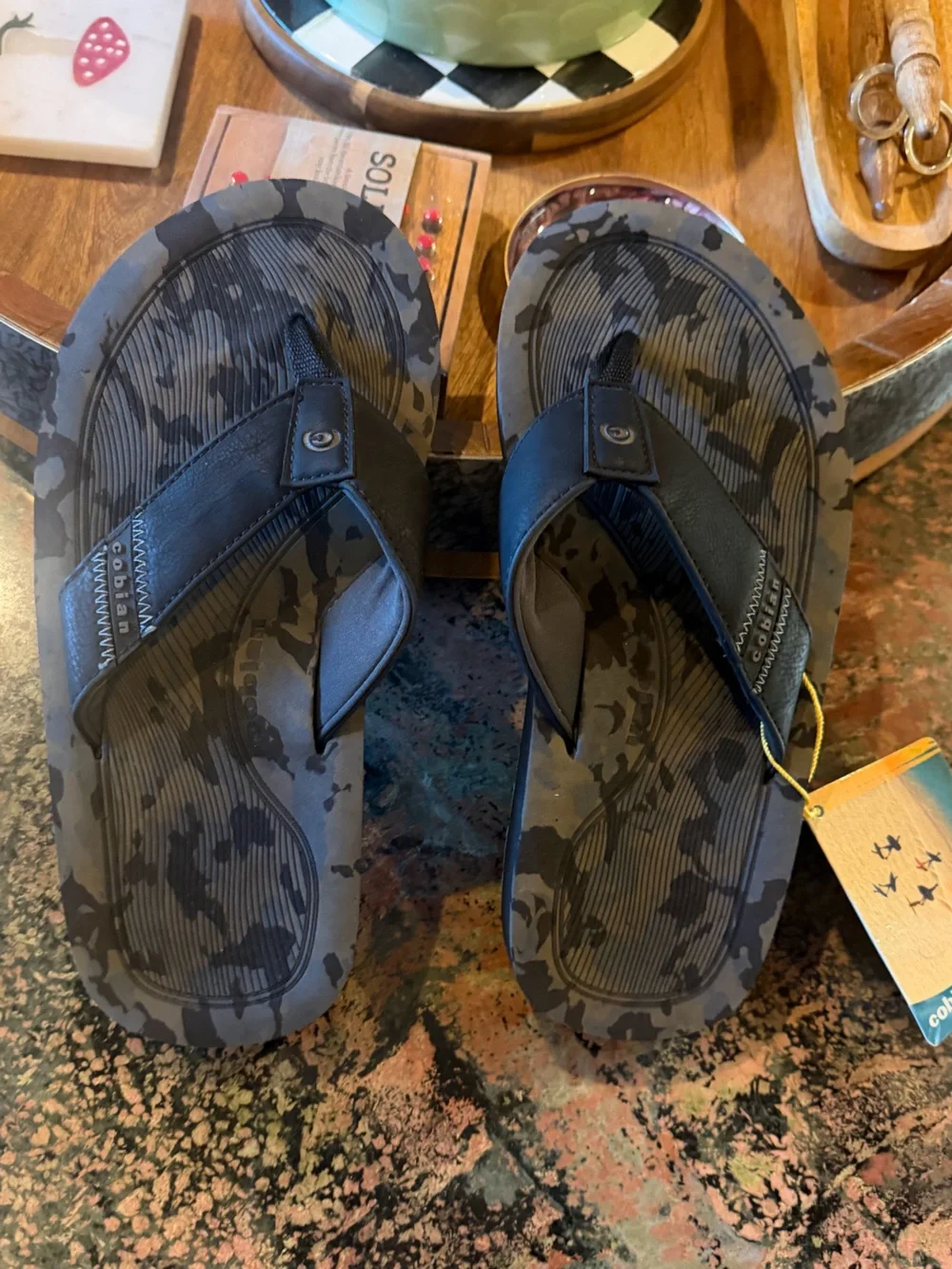 COBIAN men’s ARV2 TREK Thong Sandals